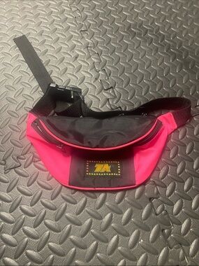 Vtg TA Fanny Pack Three Pocket Waist Pack Adjustable Retro